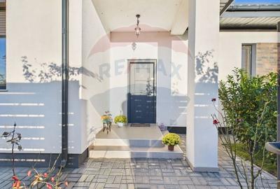 Vila de vanzare cu 4 camere, frumos mobilata si 500mp teren, Corbeanca - 24