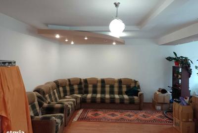 Apartament cu 4 camere decomandat în Ady - 1