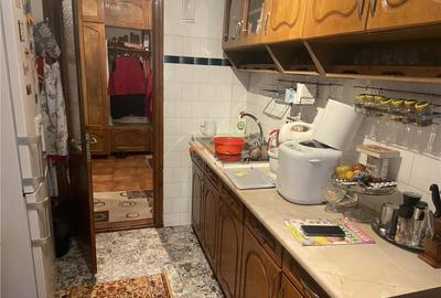 Apartament 3 camere , zona Liceul Economic - B-dul Garii, de - 5