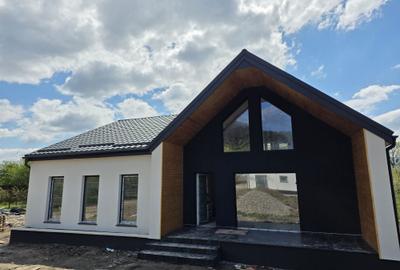 Casă cu 4 camere în Sânpetru - 4
