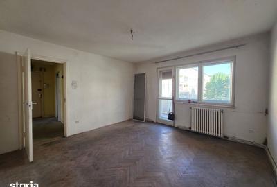 Apartament cu 3 camere decomandat în Piața Centrală - 13