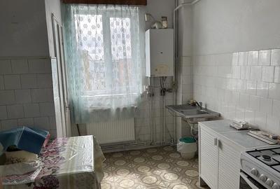 Apartament cu 3 camere decomandat în Est - 3