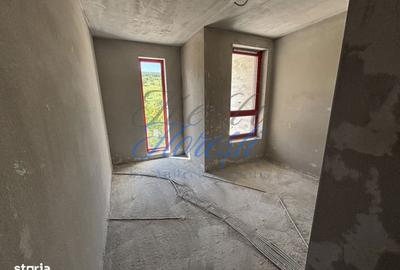 Casă cu 6 camere cu Teren 900 Mp în Feleacu - 2