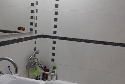 Apartament cu 2 camere decomandat în Vatra Luminoasă