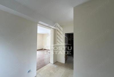 Casă cu 4 camere cu Teren 180 Mp în Giarmata