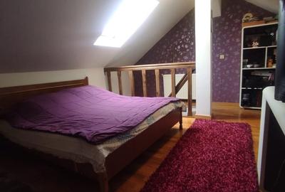 Apartament cu 3 camere semidecomandat în Central - 1