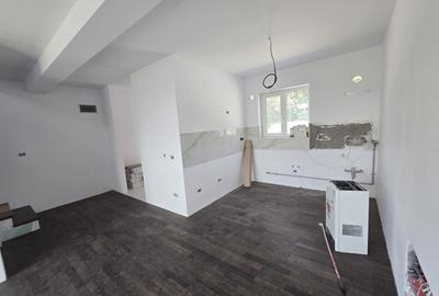 Duplex cu 3 camere cu Teren 250 Mp în Chișoda - 4