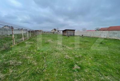 Teren de 1300 mp, în Central - 1