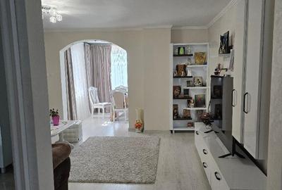 Vila D+P+M, Zona -Episcopia, teren 513 mp, lux, SC-310 , garaj, gaz - 7