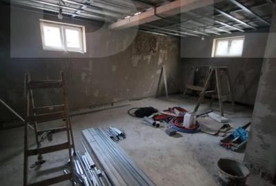 Casă cu 5 camere cu Teren 800 Mp în Central - 2