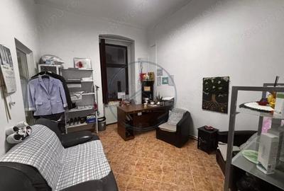 Spațiu comercial, de 95 mp, în Central - 2