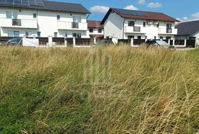 Teren de 470 mp, în Șura Mare