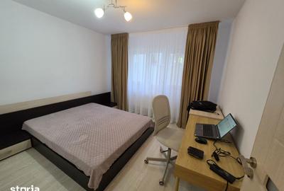 Apartament cu 3 camere decomandat în Titan - 11