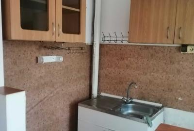 Apartament cu 3 camere semidecomandat în Sud - 5