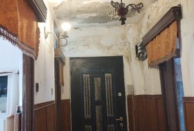 Apartament cu 3 camere decomandat în Nord-Est