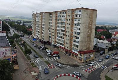 Apartament cu 3 camere decomandat în Ultracentral