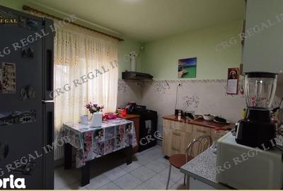 Casă cu 6 camere cu Teren 270 Mp în Central - 6