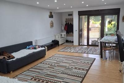 Casă cu 5 camere cu Teren 600 Mp în Central - 2