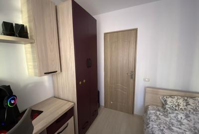 Apartament cu 3 camere decomandat în Km 4-5 - 1
