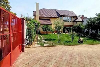 Casă cu Teren 500 Mp în Central