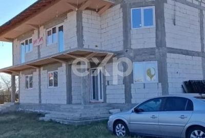 Casă individuală cu 8 camere cu Teren 200000 Mp în Exterior Vest - 5