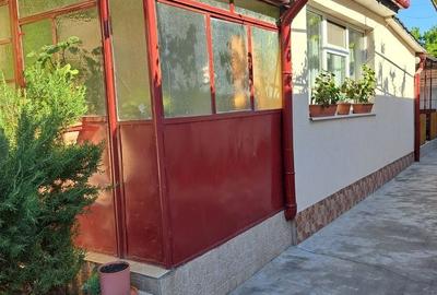 Casă cu 3 camere cu Teren 500 Mp în Rogerius