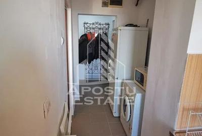Apartament cu 3 camere semidecomandat, mobilat în Aurel Vlaicu - 2