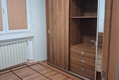 Apartament cu 2 camere decomandat în Berceni