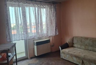Apartament cu 2 camere semidecomandat în Micro 17 - 2