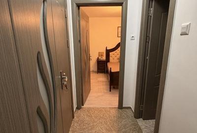 Apartament cu 2 camere decomandat în Exterior Vest