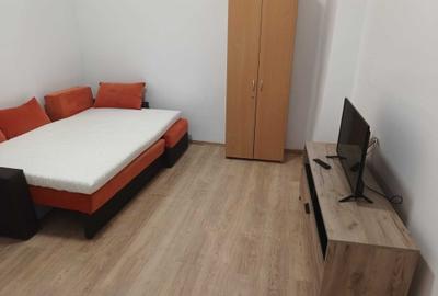 Apartament cu 4 camere decomandat în Unirii