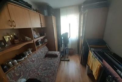 Apartament cu 3 camere semidecomandat în Ostroveni - 6