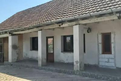 Casă cu 5 camere cu Teren 711 Mp în Vladimirescu - 1