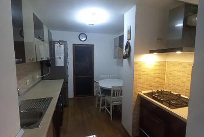 Apartament cu 3 camere decomandat în Obor - 2