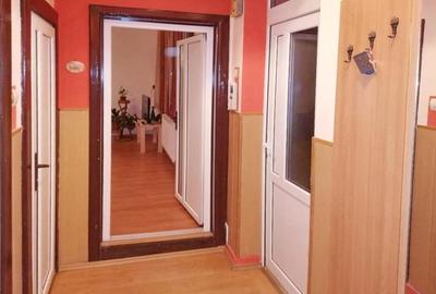 Apartament cu 4 camere semidecomandat, mobilat în Brașovul Vechi - 9