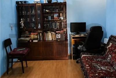 Casă cu 4 camere cu Teren 1440 Mp în Girișu de Criș - 1
