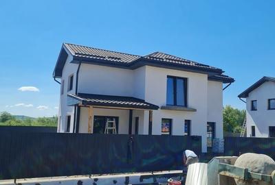 Casă cu 4 camere în Central - 5