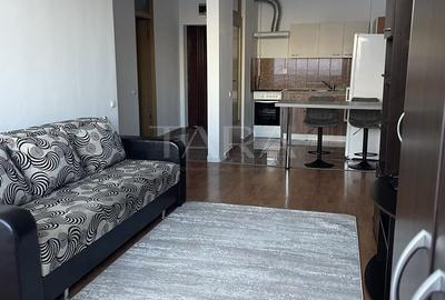 Apartament cu 2 camere semidecomandat, mobilat în Central