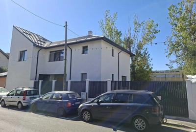 Spațiu comercial, de 175 mp, în Runcu