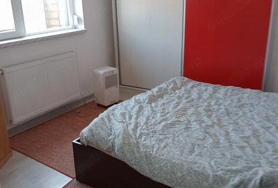 Casă cu 3 camere cu Teren 240 Mp în Central - 1