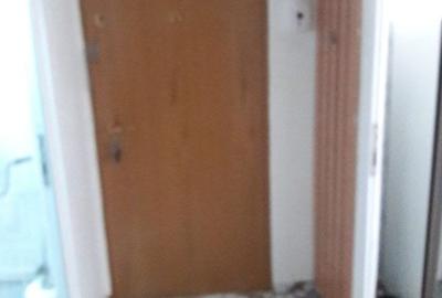 Garsonieră decomandată în Școlilor