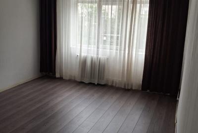 Apartament cu 3 camere decomandat în Central - 4