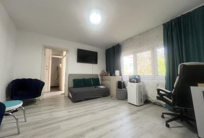 Apartament cu 2 camere semidecomandat în Aradului
