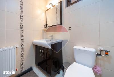 Casă cu 3 camere cu Teren 214 Mp în Central