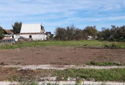 Teren de 704 mp, în Ianova - 2