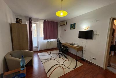 Garsonieră decomandată, mobilată în Tineretului