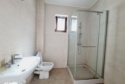 Casă cu 5 camere cu Teren 500 Mp în Bucium