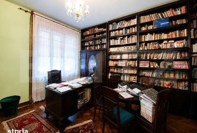 Casă cu 6 camere cu Teren 230 Mp în Central - 1