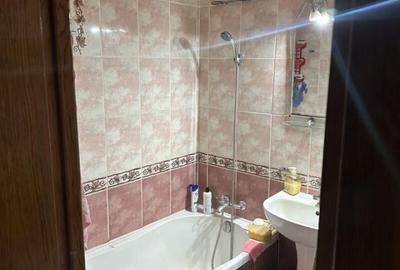 Apartament cu 2 camere decomandat în Drumul Taberei
