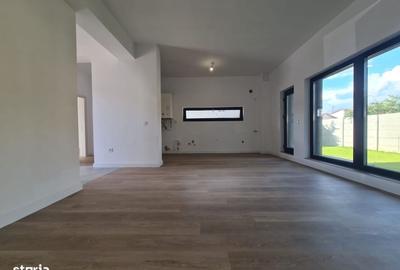 Casă cu 4 camere în Tamași - 19